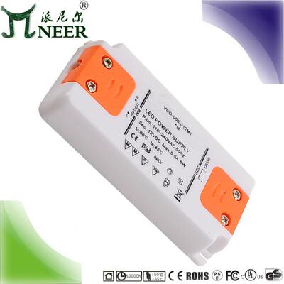 质保3年 终身维护 6W 500MA DC12VLED驱动 恒压薄镜前灯电源