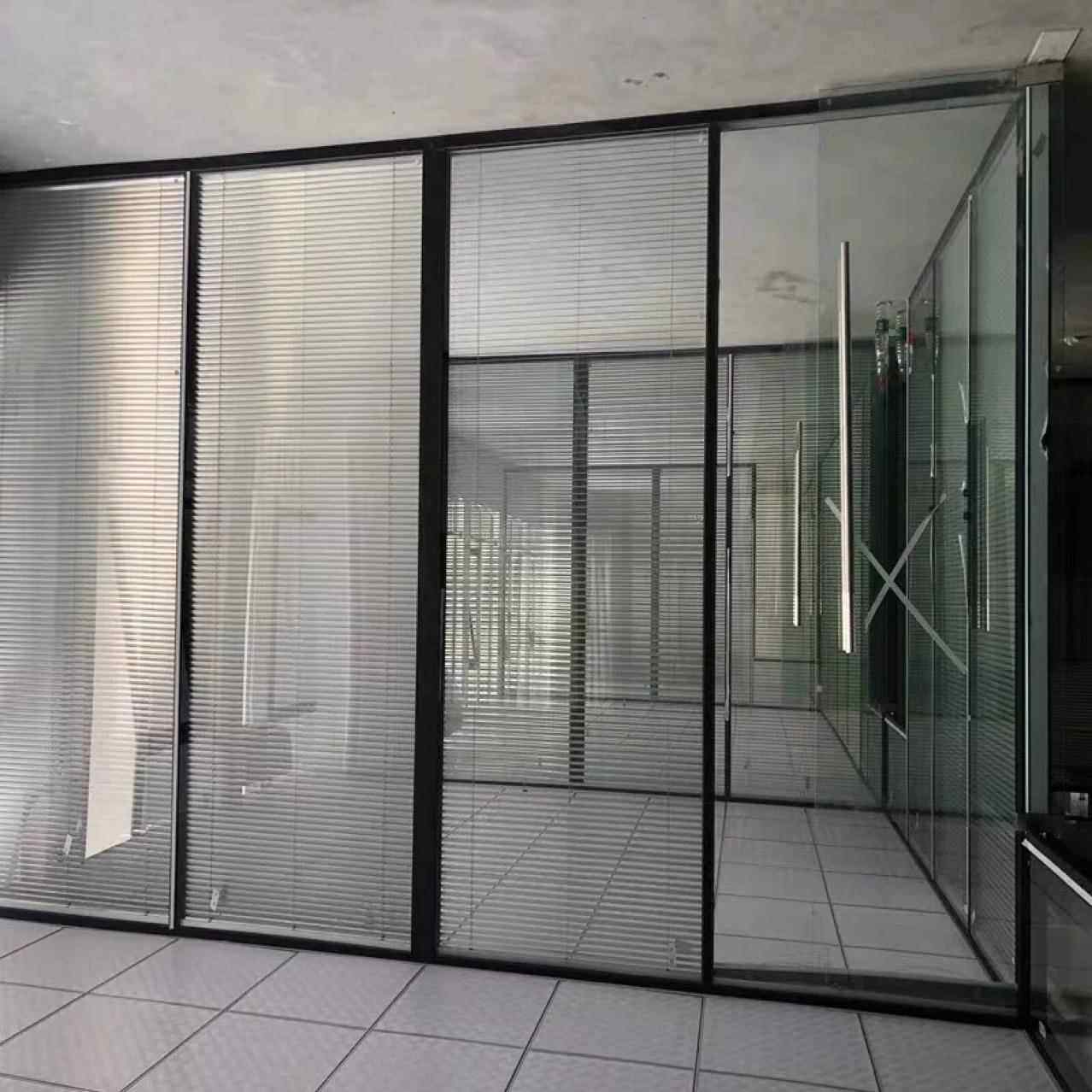 深圳玻璃隔断办公室隔墙铝合金百叶隔断广州高隔间佛山推拉门厂家