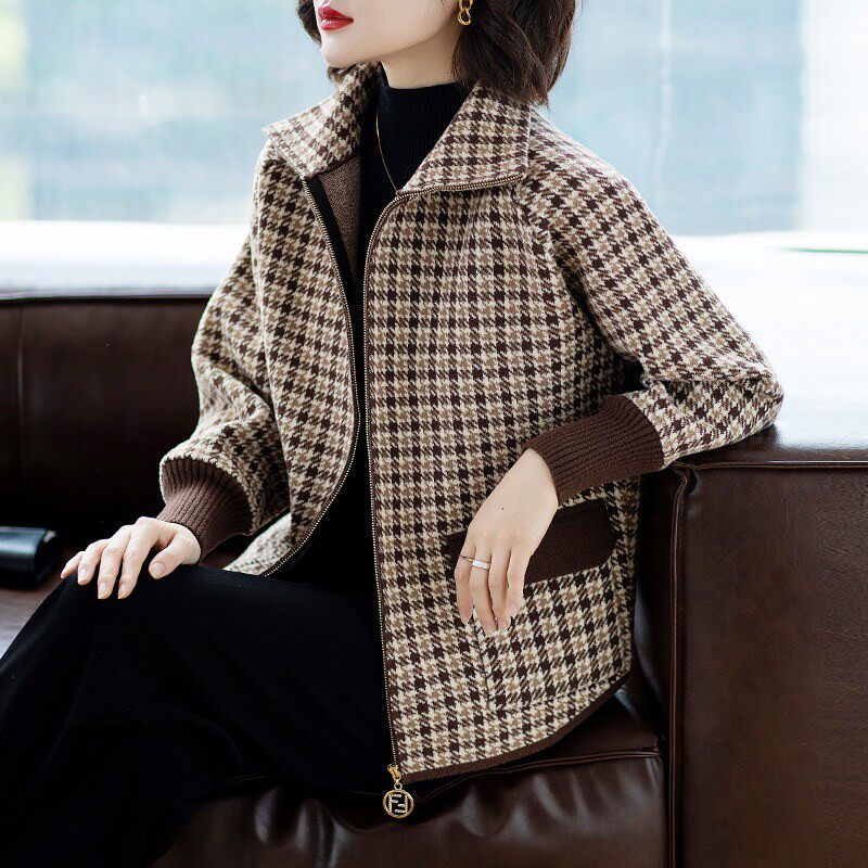 妈妈夹克时尚上衣服春秋中老年人50岁洋派中年女2025新款春装外套