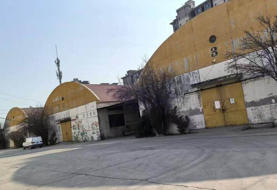 1月29日沧州商业公司名下的土地使用权、房屋建筑物及构筑物、办公家具及电子设备等资产网络拍卖公告