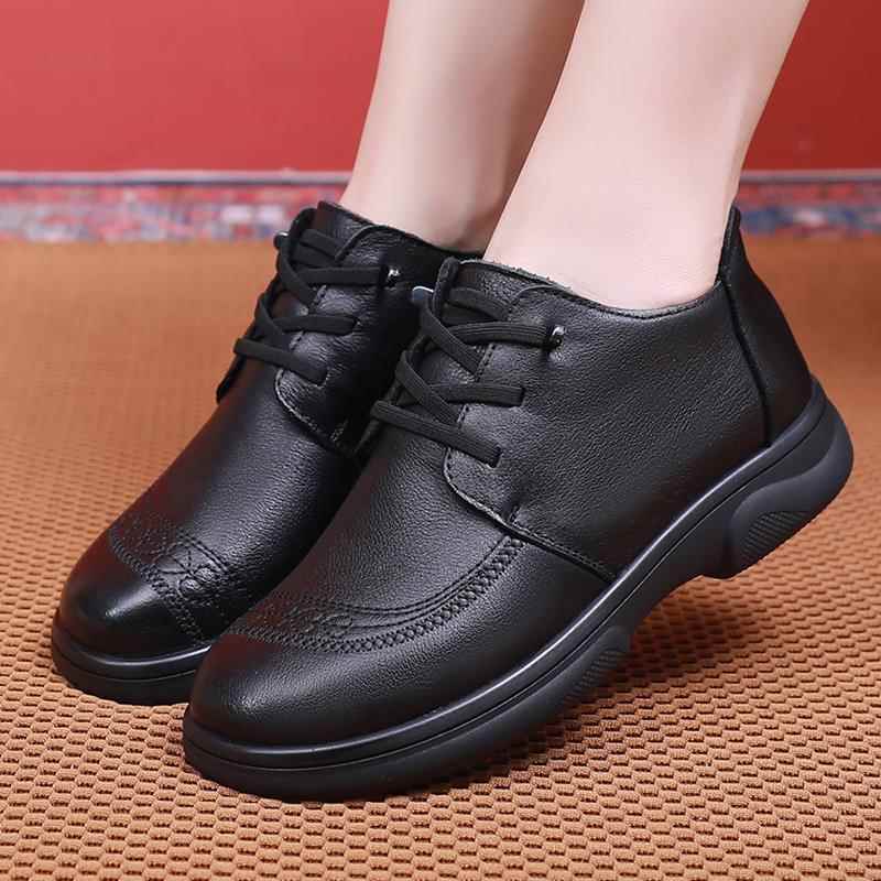 正品真皮妈妈鞋低跟棉中老年鞋防子秋冬款人皮鞋鞋女软底舒老适滑