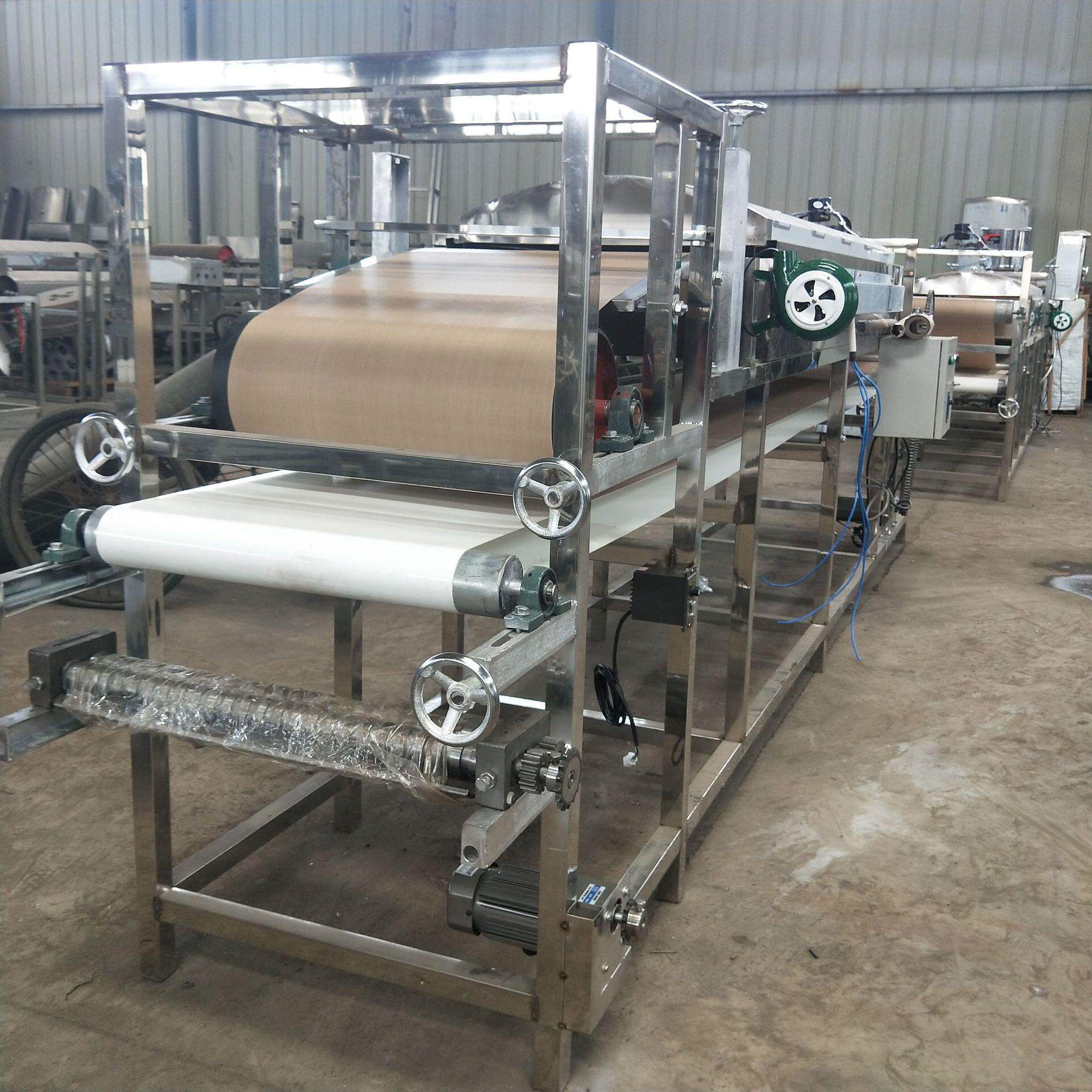 小型蒸汽式圆形凉皮机200型仿手工苕皮米皮机数控河粉肠粉机