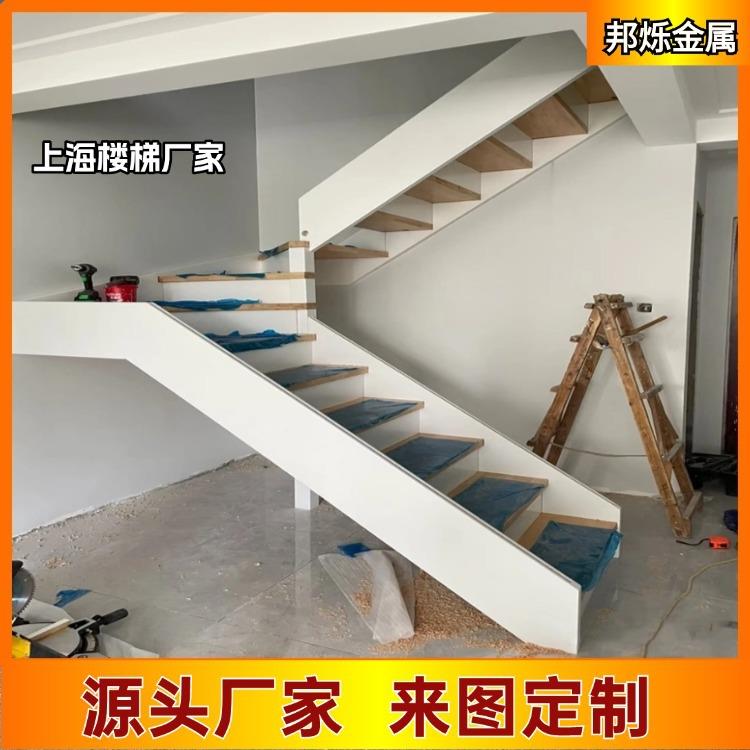 上海楼梯厂家室内复式栏杆碳钢焊接楼梯别墅家用侧挂钢结构扶手