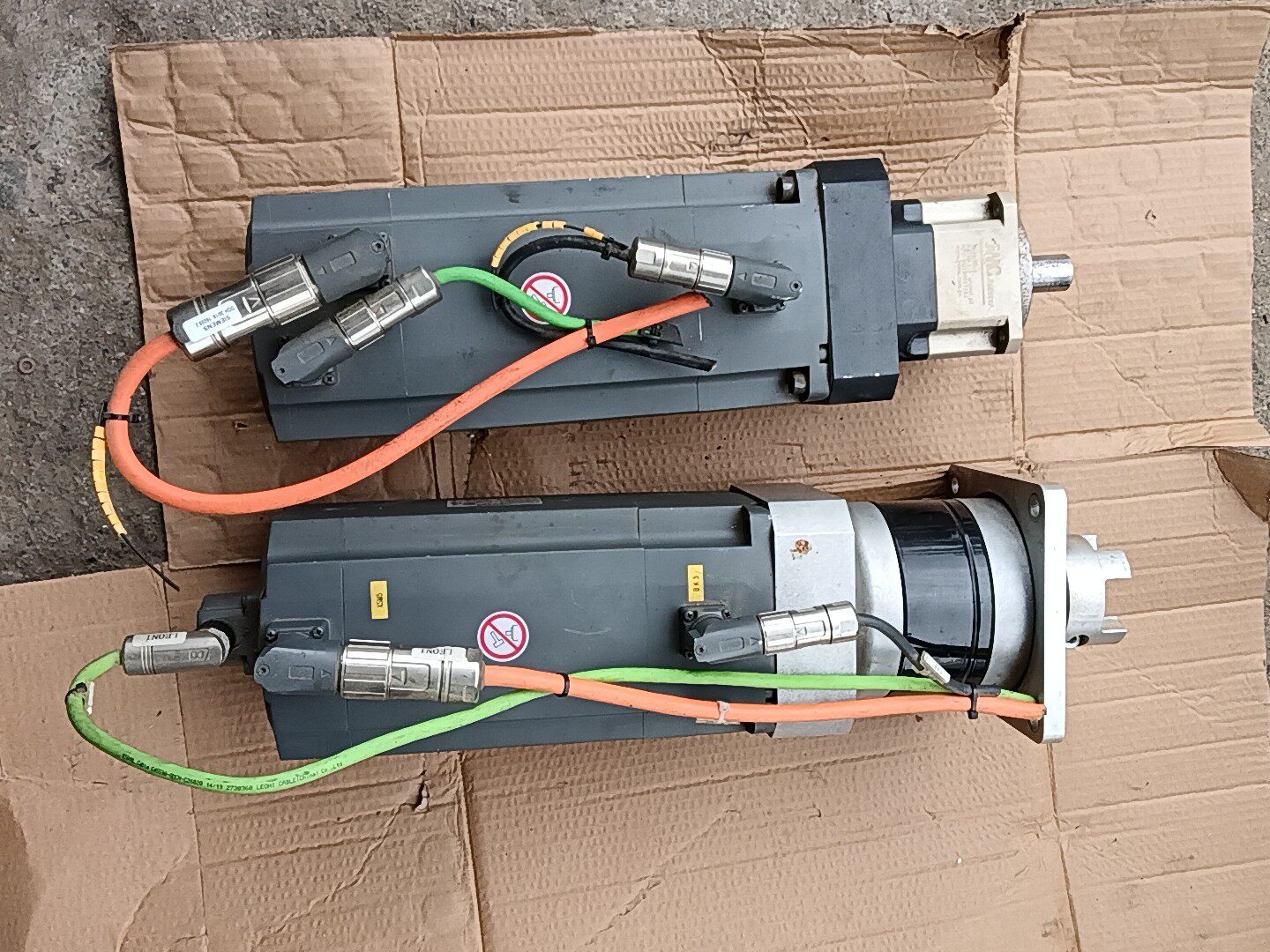 西门子1FL6067-1AC61-2LH1，1FL6067-