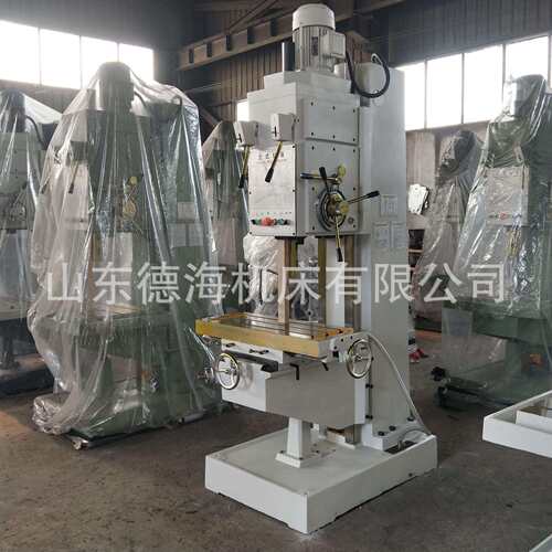 方柱立式钻床Z5150B深度钻孔设备主轴跳动2丝之内主轴孔锥度MT5