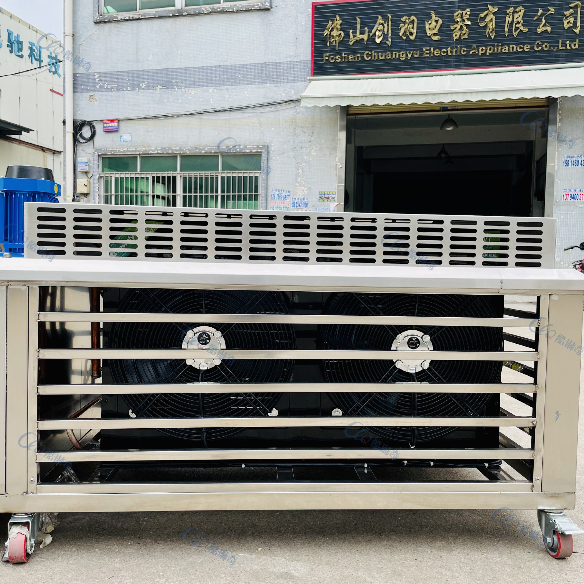 现货直发日产量2000根香草冰棍机 商用大型10模手工冰棒制作机