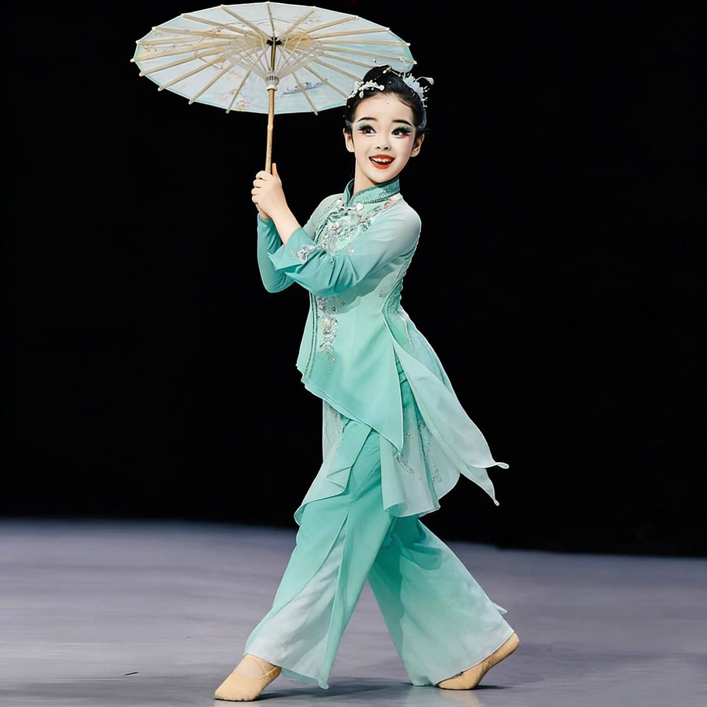 胶州秧歌舞蹈表演出服蝶舞花霓诗雨江南家燕归巢扇子伞儿童古典舞