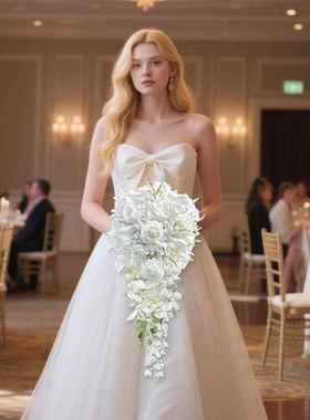 白色水滴款新娘手捧花仿真花高级感婚礼现场布置用品婚庆道具多场