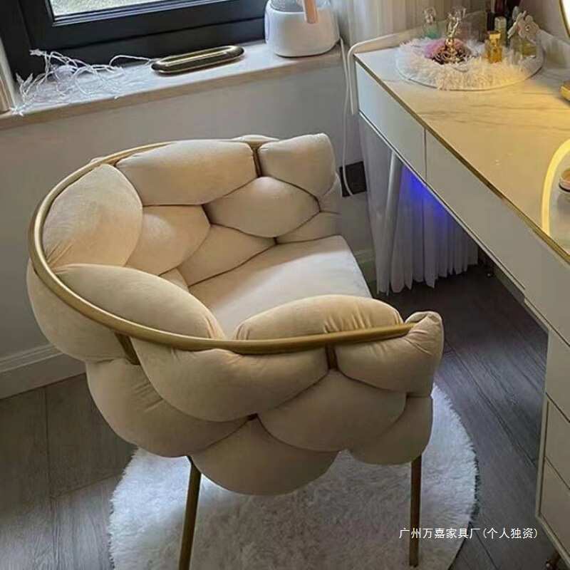 化妆椅子女生卧室轻奢梳妆台凳子简约现代家用靠背网红ins美甲椅