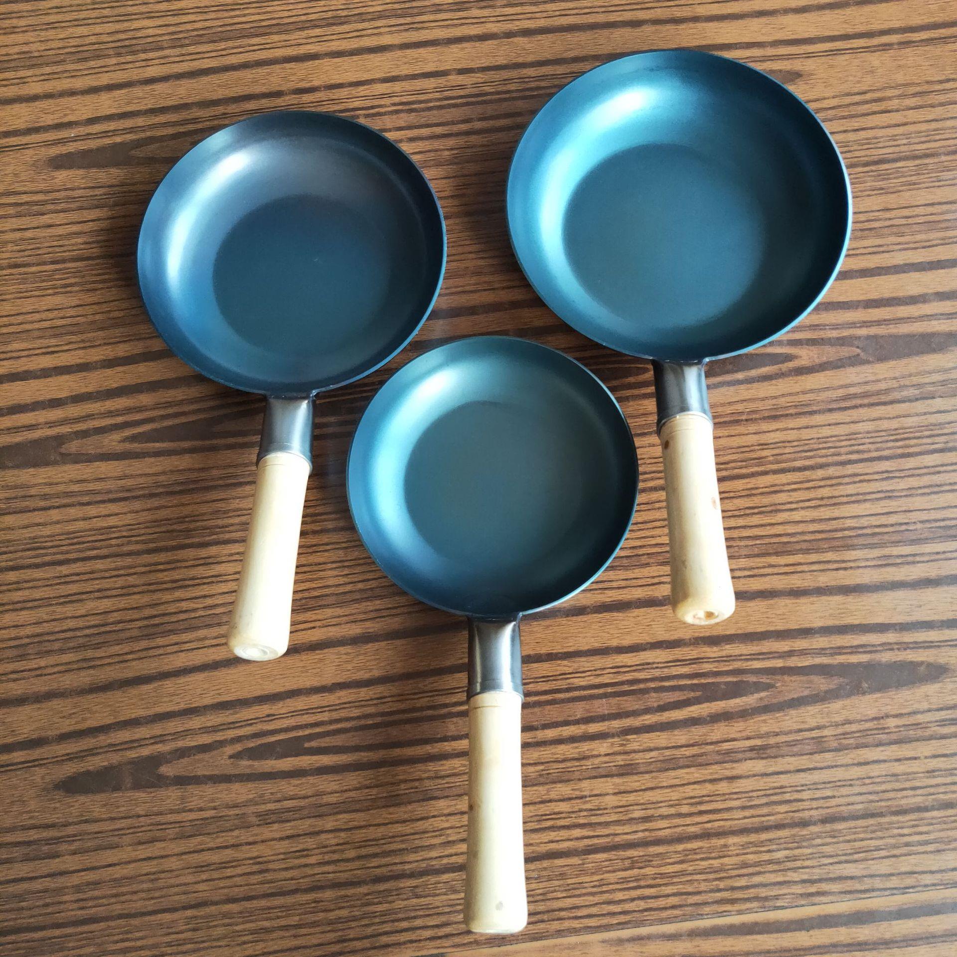 小号圆底炒菜锅煎蛋热油迷你小铁锅无涂层熟铁锅宝宝儿童辅食锅