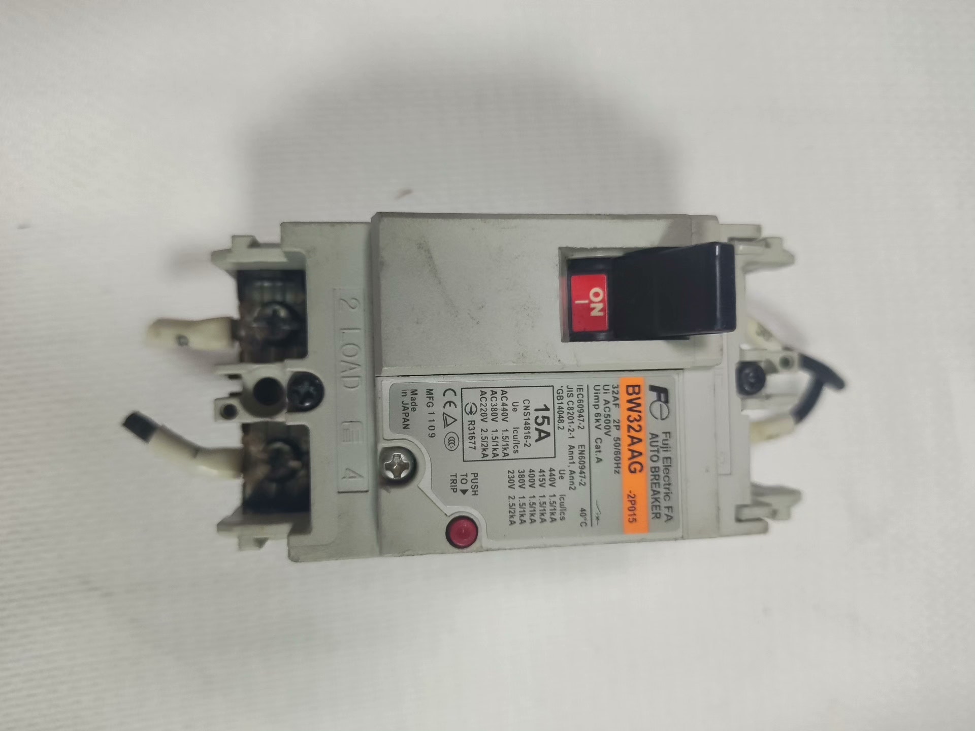 日本FUJI富士BW32AAG   2P  15A漏电开关