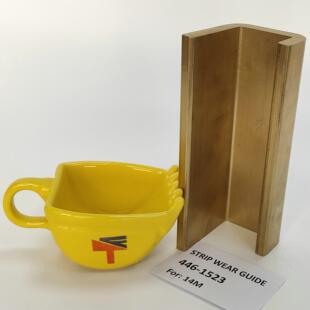 供应工程机械配件446 4461523 1523导轨适用于14M平地机配件