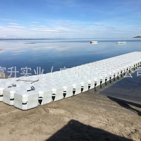 厂家直销塑料浮筒水上钓鱼平台海上摩托艇游艇泊位浮动码头浮桥