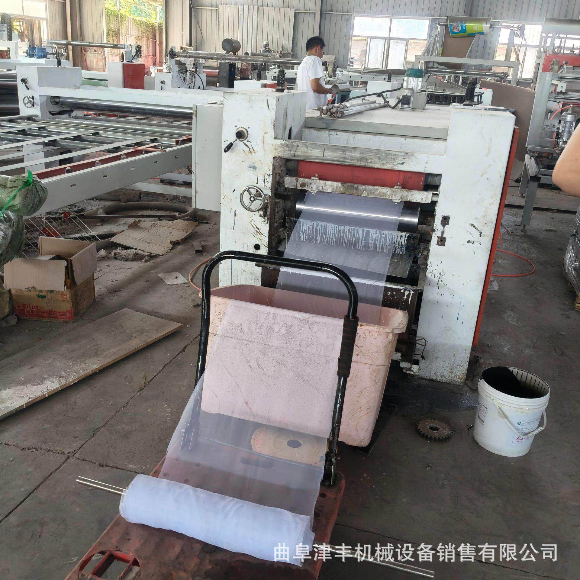 家用纱窗门帘子浸黑色定型剂 防蚊软纱门帘金刚网涤纶网格布浸胶