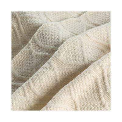 工厂现货粗针鱼鳞纹针织提花面料 流行女装时装鞋帽家纺抱枕布料