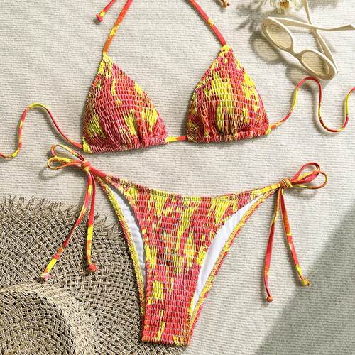 Embracing craft, color block printing, hanging neck strap,