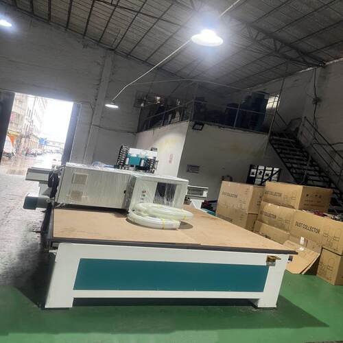 供应柔性石材软瓷切割机新型建材软石锯片开料机软瓷大板切割机