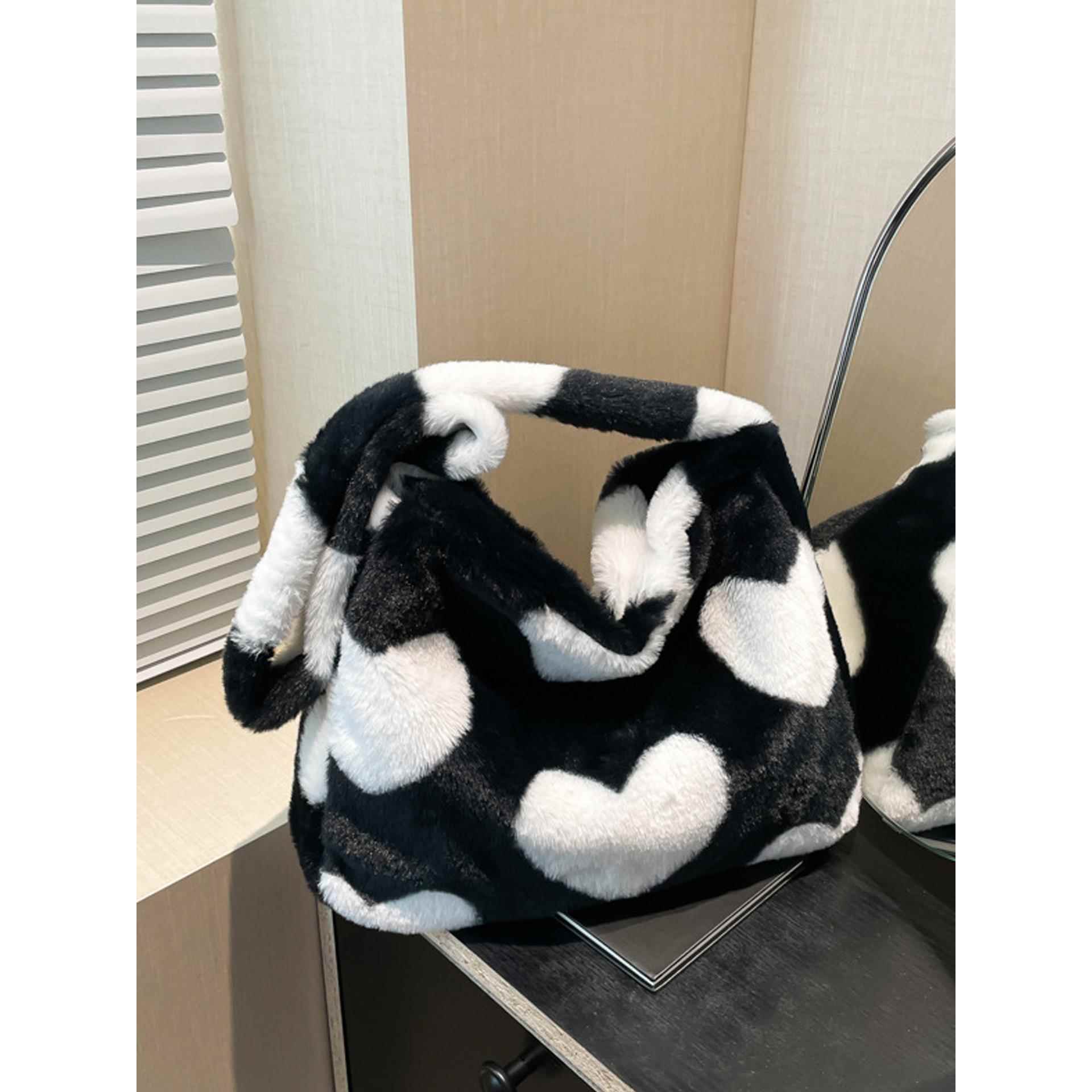 2025新款毛绒绒包包简约大容量女新款韩版in