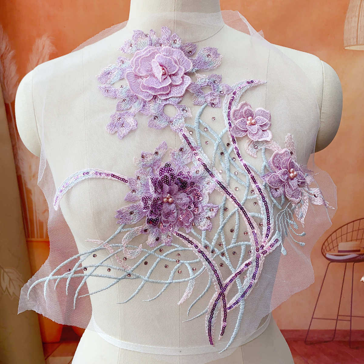 常熟润发服饰 彩色压钻立体刺绣贴花钉珠蕾丝花朵布贴补丁diy手工