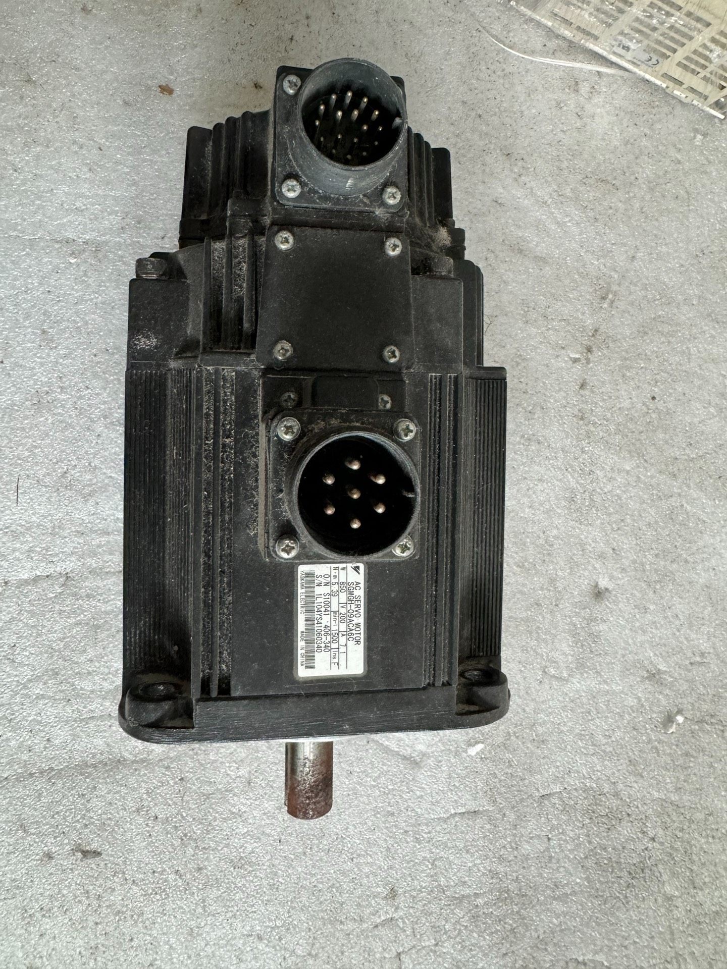 安川电机SGMGH-09ACA6C，850W，拆机功能包好实