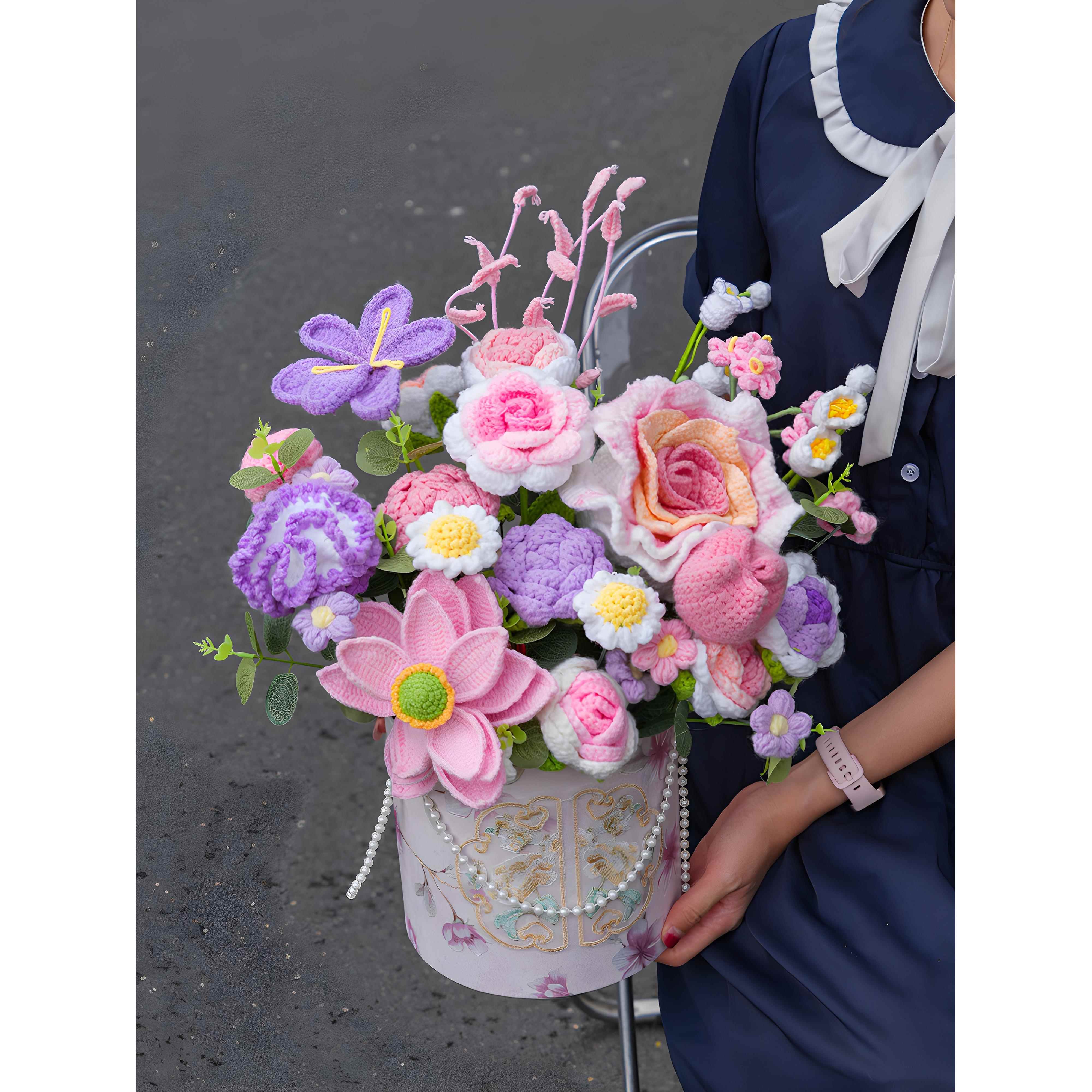 创意新中国风羊毛花桶饰品手工钩针玫瑰花束礼盒乔迁生日礼物