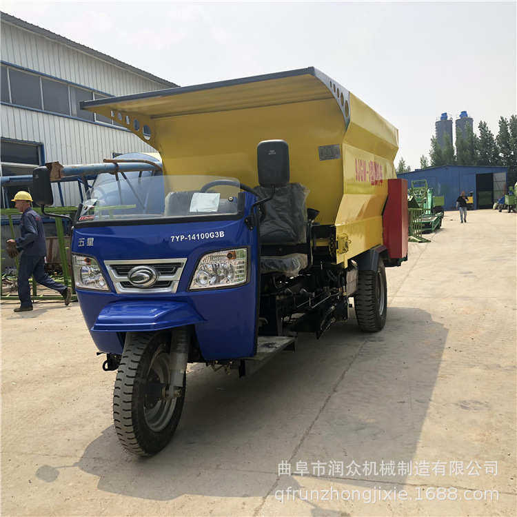 养牛场自动草料喂料车牧场混合饲料搅拌一体投料机牛羊青储撒料车,机械设备,农业机械/园林设备/畜牧设备,淘宝优惠券,粉丝福利购,淘宝优惠卷