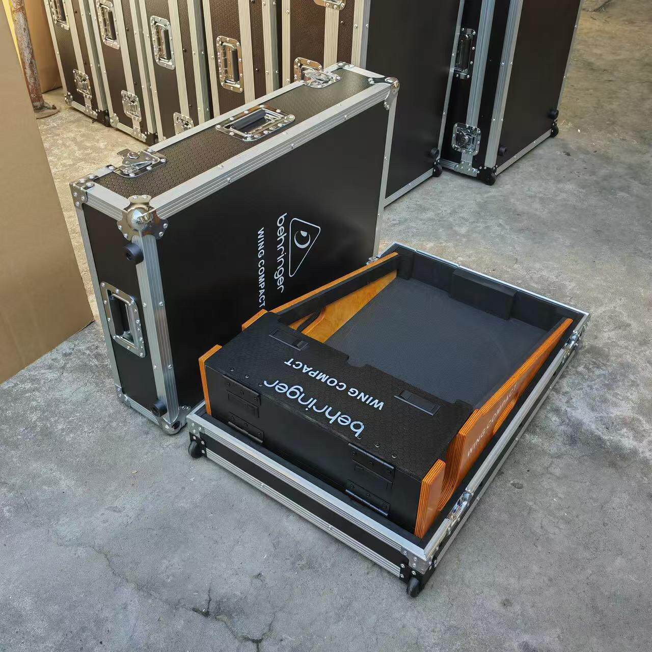 订做 behringer百灵达wing compact航空箱 迷