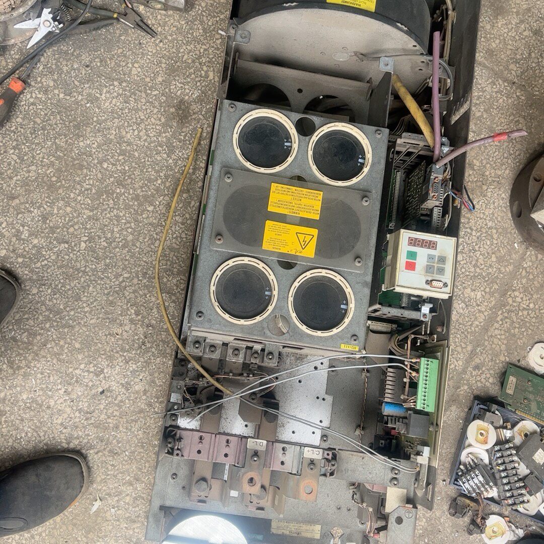 西门子55kW交流变频调速器6SE7031-2TF60-Z