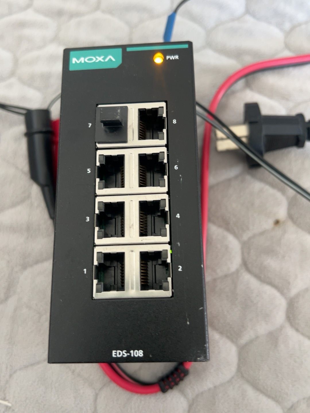 moxa 摩莎交换机 EDS-108包好 ，需要的联系