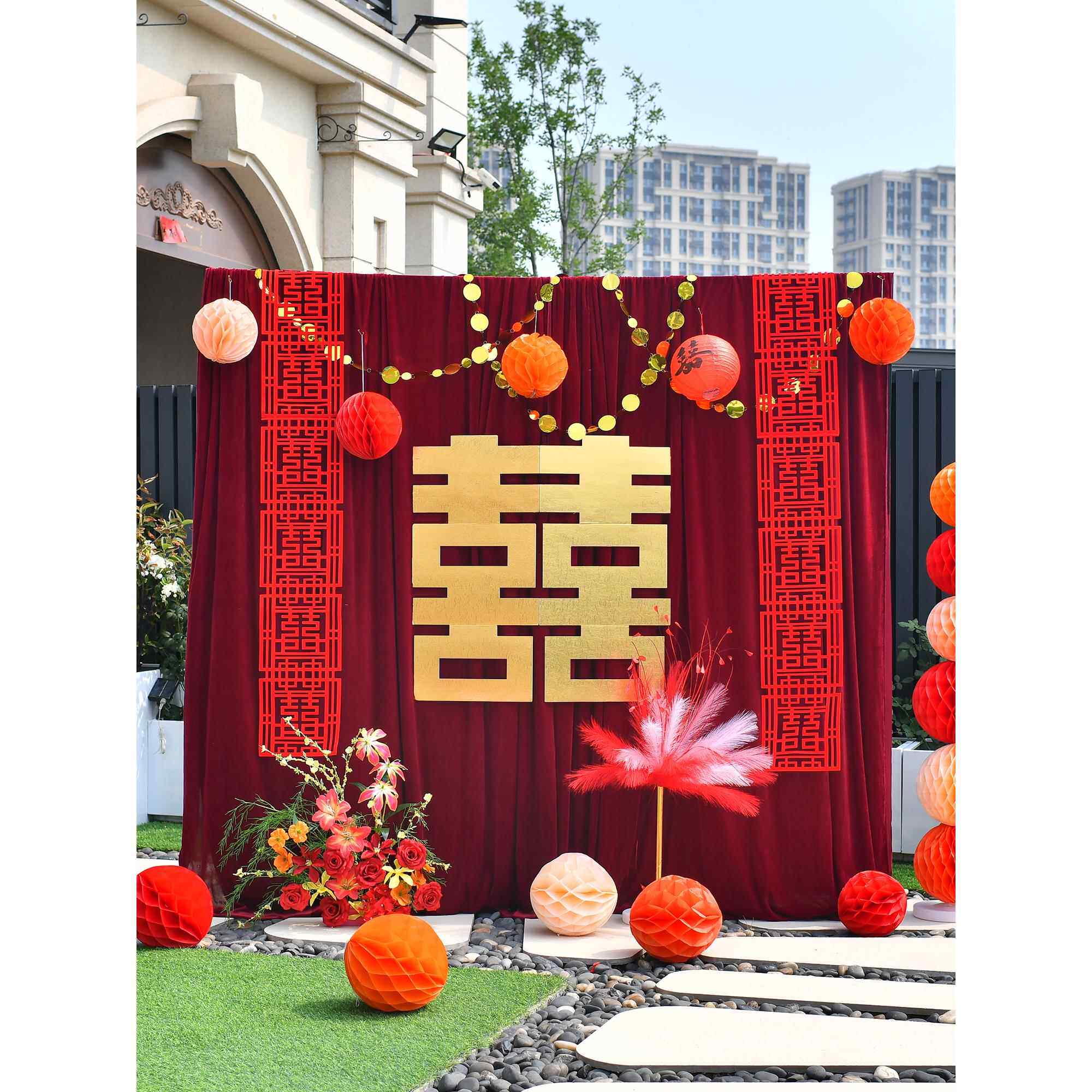 结婚院子铁艺布幔装饰庭院布置别墅布幔订婚婚礼长条喜字拉花灯笼