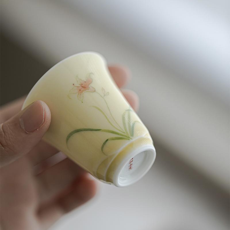 明知山志 鹅黄兰语西岭茶杯 手绘兰花品茗杯玉泥闻香杯家用品茗杯