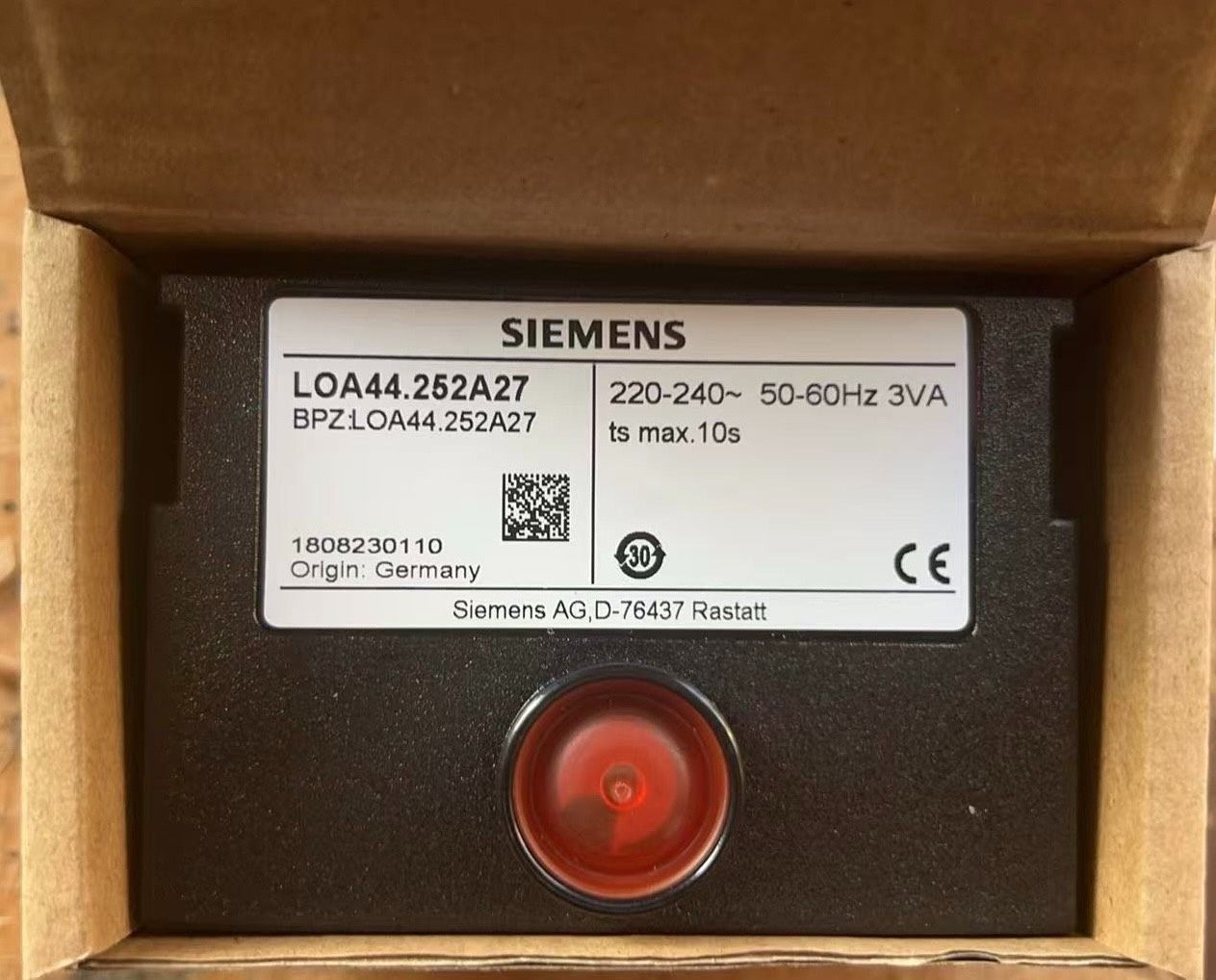 LOA44.252A27西门子控制器全新原装