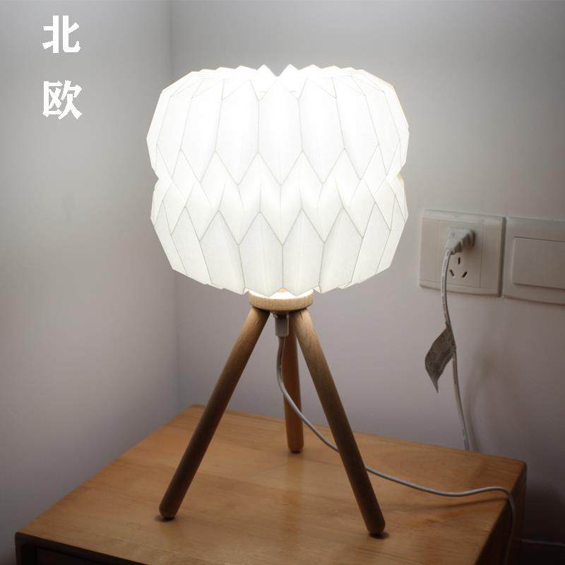 高档式台灯卧室床创意简欧约现代个性夜灯北欧实木底座折纸灯头装