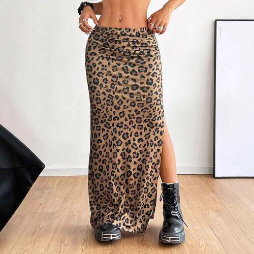 Two-piece Set Women's Leopard Printd Hem Crop Tank Top &