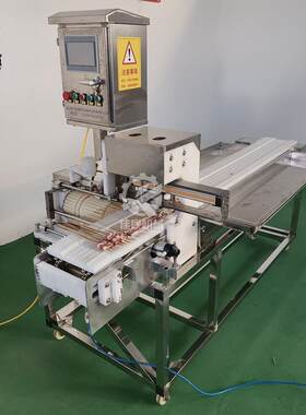 小型烧烤穿串机器 鱿鱼年糕海带全自动穿串机 鸡翅鸡柳穿串设备