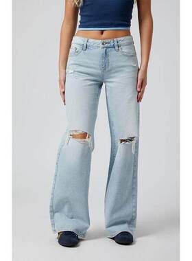 Wrangler Women Slim Cowboy Cut Bleach Distressed Jeans