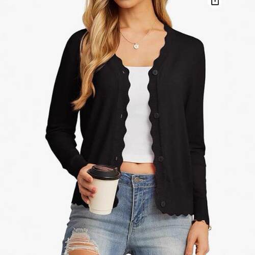 Women's long sleeved V-neck buttoned cardigan, knitted