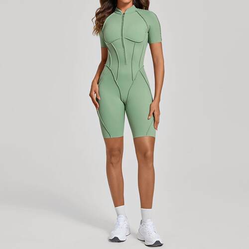 Wearing sports jumpsuit, fitness yoga zipper short sleeved