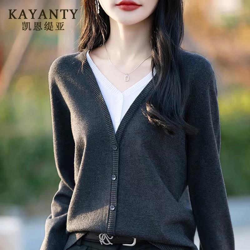 KAYANTY拼色假两件针织打底衫女新款羊毛上衣减龄假开衫显瘦毛衫