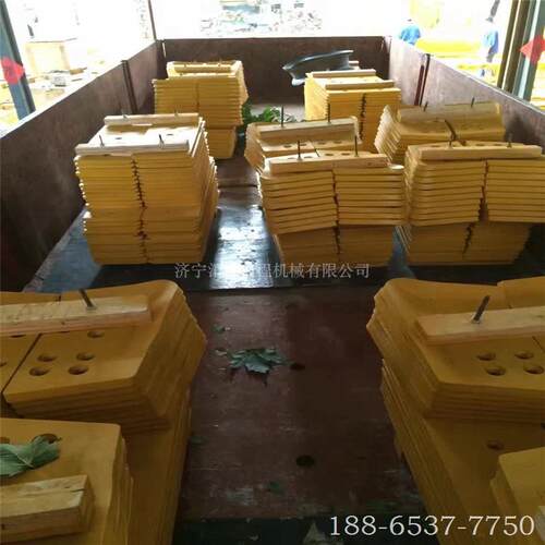 SD22推土机配件 154-70-11314 推土铲刀角刀片 山推SD22刀角支角