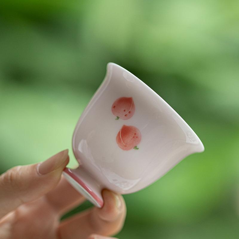 弥言杏粉手绘桃子茶杯家用高足主人杯手工陶瓷闻香聚香品茗杯女士