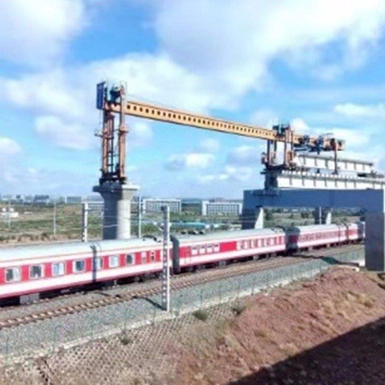 自平衡架桥机 起重机自行式门式提梁机 公路桥梁用