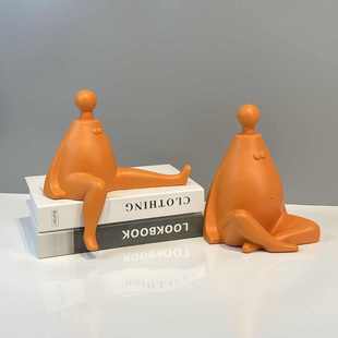 现代简约客厅书桌工树脂工艺摆件样板房儿童间书柜家居软装 饰品树