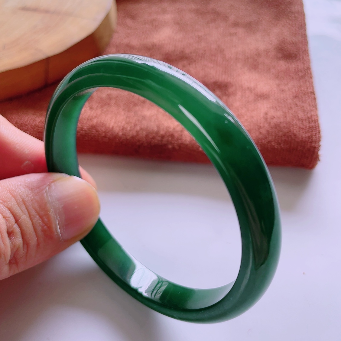 61圈口天然真品翡翠正品 水润气质细腻冰蓝水满色正圈手镯35.69g