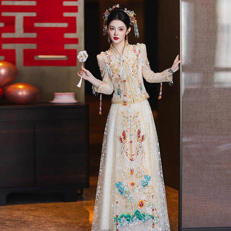 高端出阁秀禾服冬装新娘结婚中式婚纱香槟色高级重工嫁衣显瘦大码