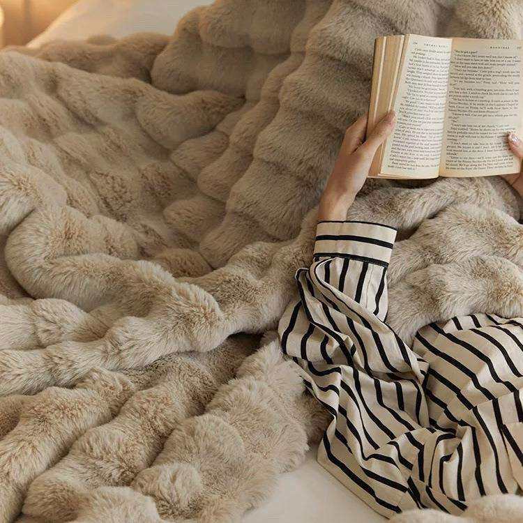 托斯卡纳兔毛绒毛毯冬季加厚珊瑚绒小毯子办公室午睡毯沙发盖腿毯
