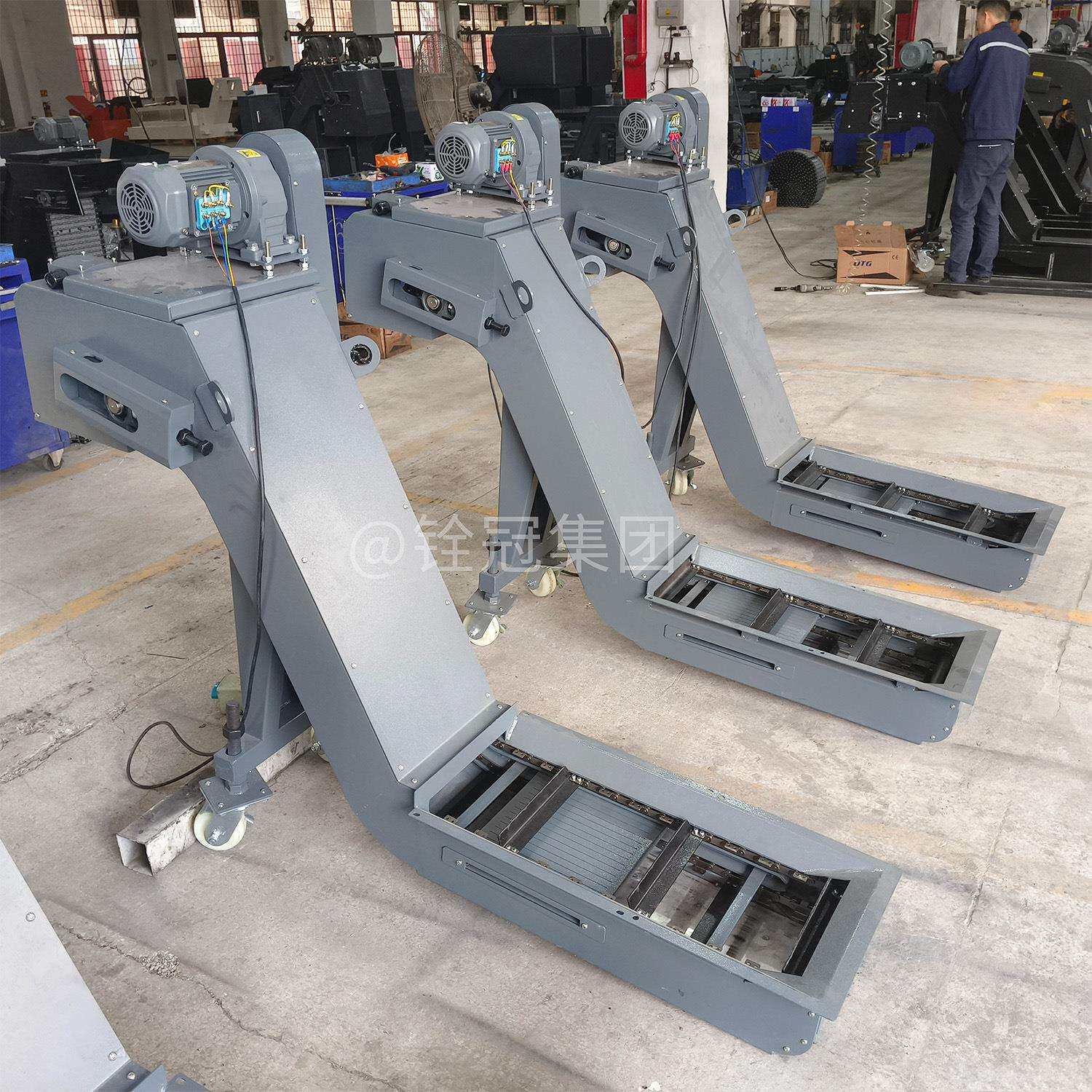 铨冠非过载输送排削机废料铜铝铁屑自动刮板式排屑机器