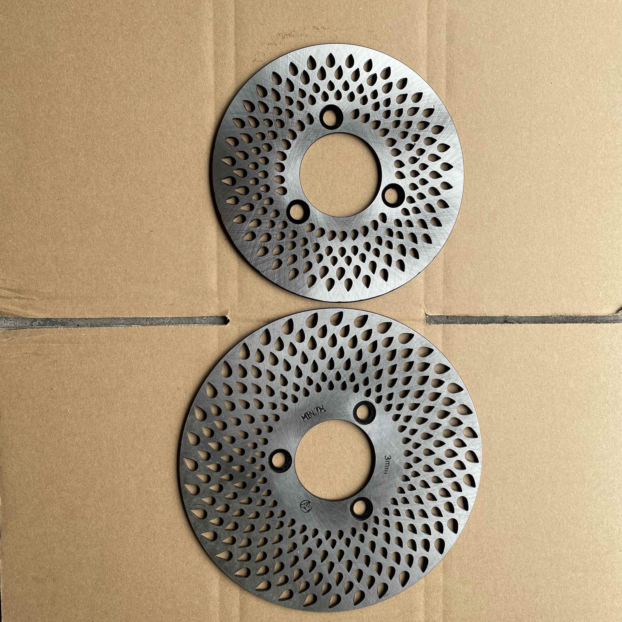 电动车水滴盘碟刹改装刹车盘3.5mm厚180/220碟刹盘