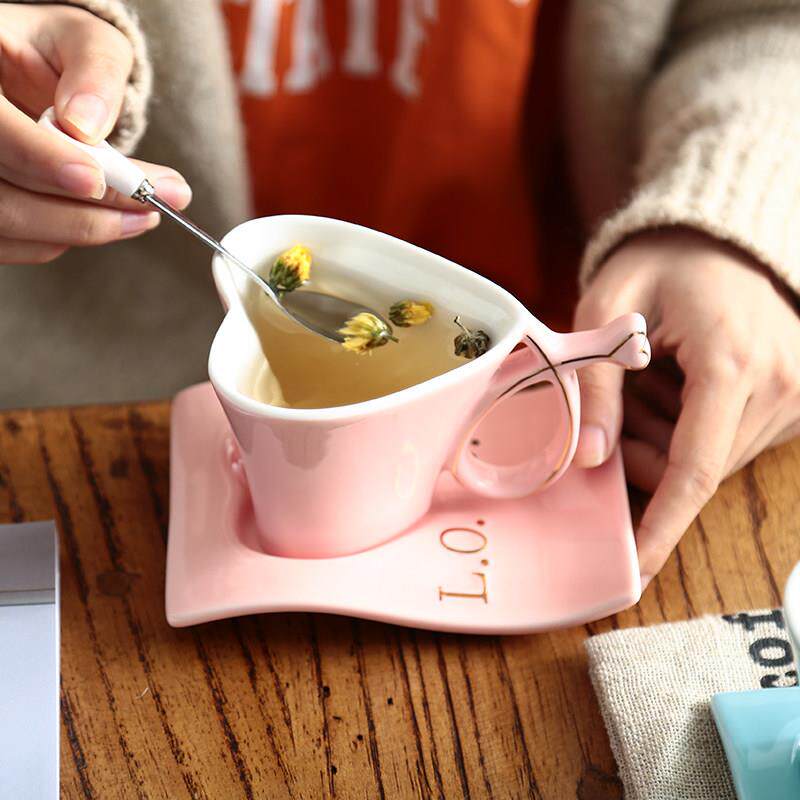 陶瓷杯子创意心形情侣杯一对欧式咖啡杯套装结婚生日礼品Logo定制