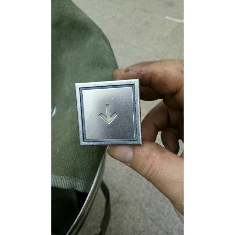 全新 适用于 富士 电梯 A4N10131 按钮 红字 白字 现货